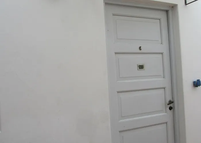 Departamentos Belvedere De Un Dormitorio Y Monoambientes